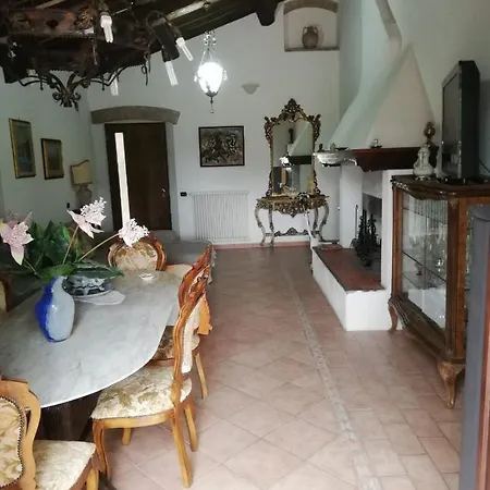 Appartamento Confortevole Locale Rosignano Marittimo